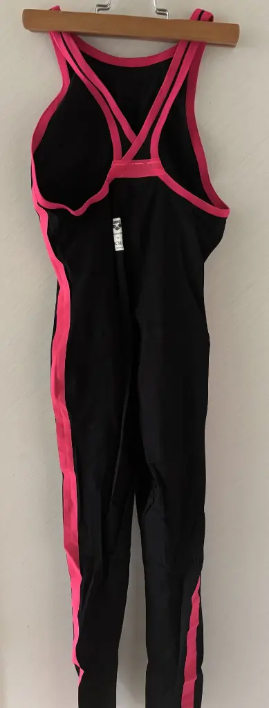 arena.revo+ men black.red 70. 02.webp